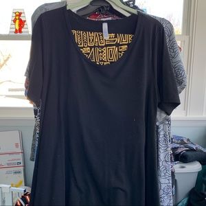 Xl solid black perfect Tee -GUC and 3x gold and black Cassie NWT